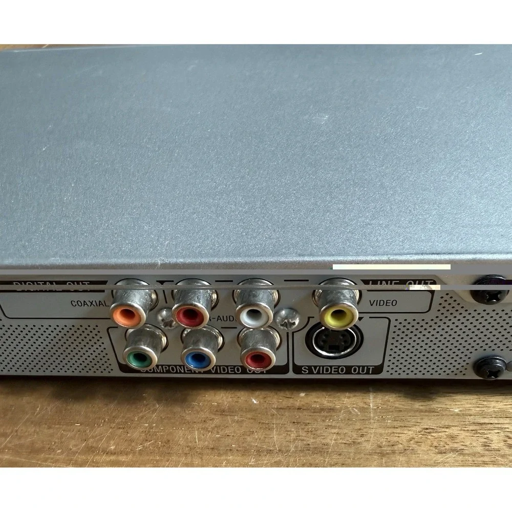 Sony DVP-NS55P CD/DVD Player Silver, Precision Cinema Progressive Scan, remote‎